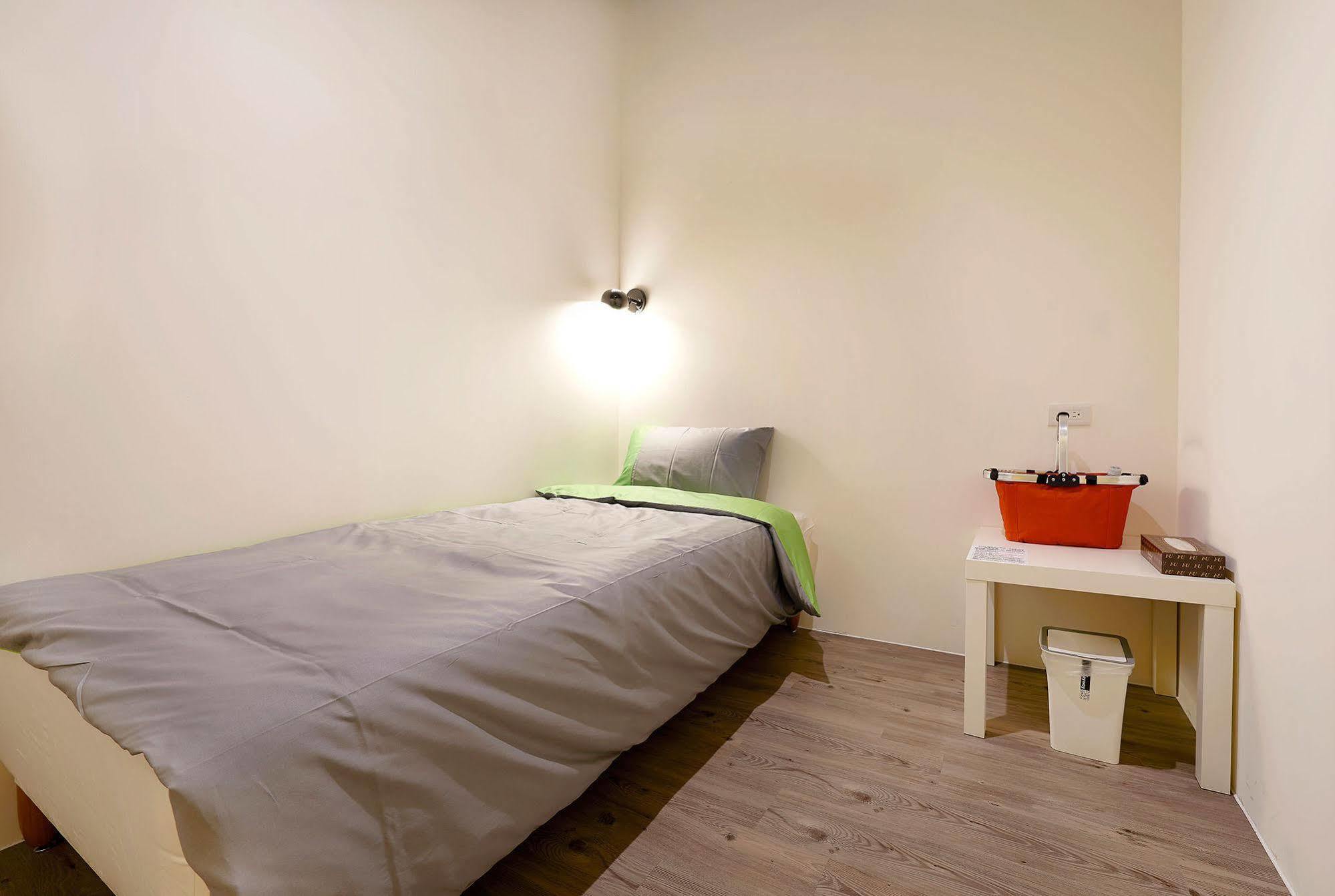Ease Single Inn Tajcshung Kültér fotó